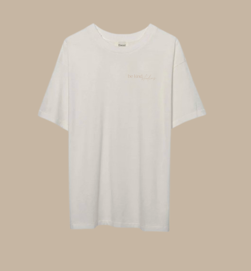 be kind studios | oversized vintage tee